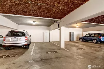 10101 SE 3rd Street #402, Bellevue, WA 98004 - Photo 31