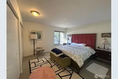 10101 SE 3rd Street #402, Bellevue, WA 98004 - Photo 11