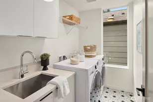 328 NE 91st St, Seattle, WA 98115 - Photo 25