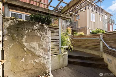 3824 Evanston Avenue N #6, Seattle, WA 98103 - Photo 31