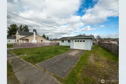 326 S Perkins Street, Buckley, WA 98321 - Photo 3