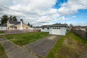 326 S Perkins St, Buckley, WA 98321 - Photo 3