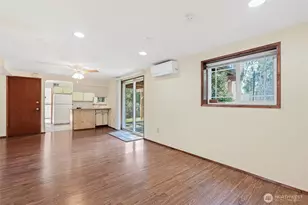 415 N 179th Pl, Shoreline, WA 98133 - Photo 3