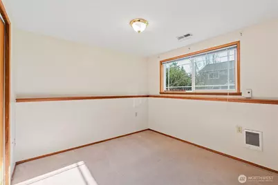415 N 179th Place #Lower, Shoreline, WA 98133 - Photo 9