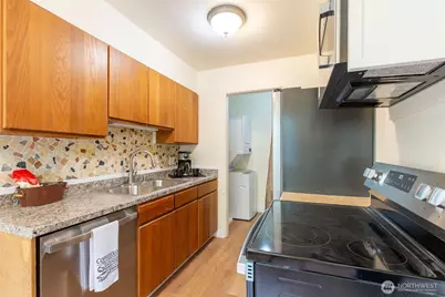 4733 Terrace Drive NE #4733, Seattle, WA 98105 - Photo 7