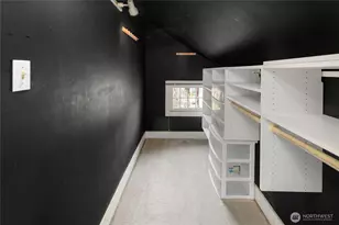 2636 Mayfair Ave N, Seattle, WA 98109 - Photo 17