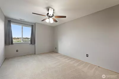 9826 Greenleaf Loop SE, Yelm, WA 98597 - Photo 23