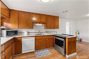 12067 Renton Ave S, Seattle, WA 98178 - Photo 9