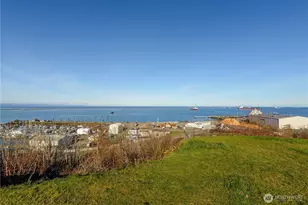 734 W 4th St, Port Angeles, WA 98363 - Photo 3