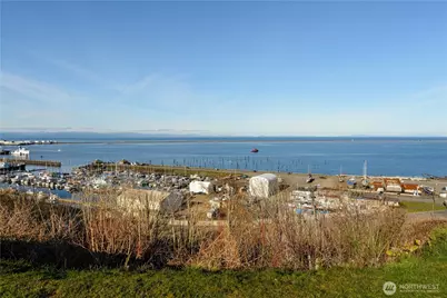 734 W 4th St, Port Angeles, WA 98363 - Photo 5