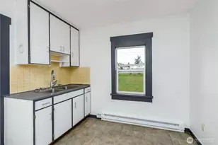 734 W 4th St, Port Angeles, WA 98363 - Photo 15