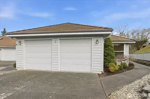 3012 N Narrows Dr, Tacoma, WA 98407 - Photo 1