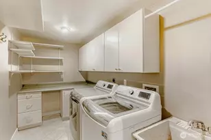 10020 SE 7th St, Bellevue, WA 98004 - Photo 25