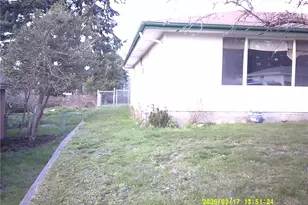 1550 NE 8th Ave, Oak Harbor, WA 98277 - Photo 3