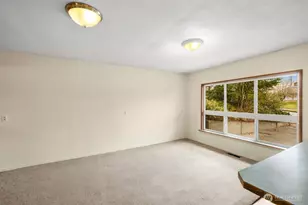 2108 E 24th St, Bremerton, WA 98310 - Photo 11