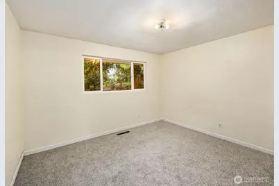 2108 E 24th Street, Bremerton, WA 98310 - Photo 19