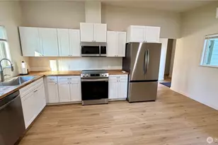 630 7th St, Forks, WA 98331 - Photo 9