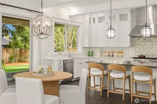 10610 NE 28th St, Bellevue, WA 98004 - Photo 9