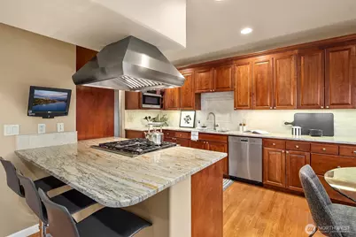 4020 Lake Washington Boulevard SE, Bellevue, WA 98006 - Photo 5