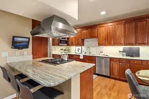 4020 Lake Washington Blvd SE, Bellevue, WA 98006 - Photo 5