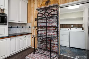 8220 37th St Ct E, Edgewood, WA 98371 - Photo 13