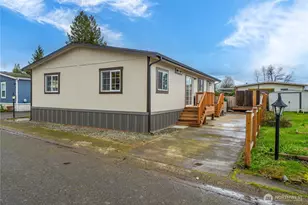 8220 37th St Ct E, Edgewood, WA 98371 - Photo 3