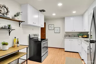 19253 34th Ave S, SeaTac, WA 98188 - Photo 9