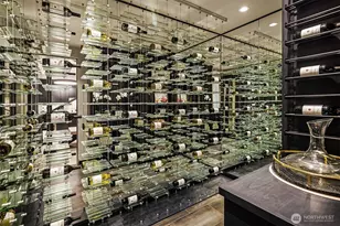 9630 SE 5th St, Bellevue, WA 98004 - Photo 31