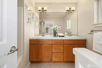 5950 31st Avenue SW, Seattle, WA 98126 - Photo 25