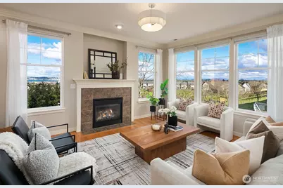 5950 31st Avenue SW, Seattle, WA 98126 - Photo 3