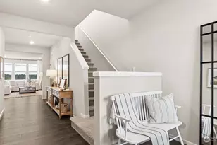 717 129th St E, Tacoma, WA 98445 - Photo 3