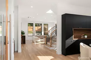 3716 32nd Ave W, Seattle, WA 98199 - Photo 3