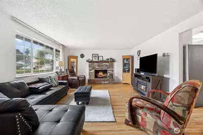 609 E 69th Street, Tacoma, WA 98404 - Photo 5