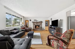 609 E 69th St, Tacoma, WA 98404 - Photo 5