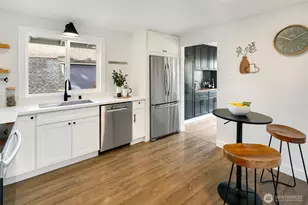 736 N 104th St, Seattle, WA 98133 - Photo 11