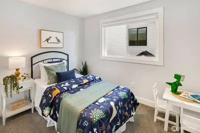 736 N 104th Street, Seattle, WA 98133 - Photo 17