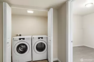 8722 Hamlet Ave S, Seattle, WA 98118 - Photo 39