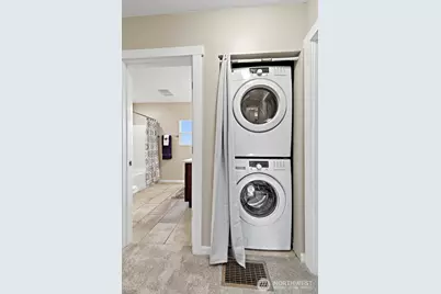 8722 Hamlet Ave S, Seattle, WA 98118 - Photo 19