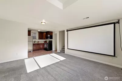 8722 Hamlet Ave S, Seattle, WA 98118 - Photo 31