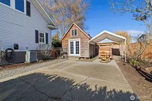 8722 Hamlet Ave S, Seattle, WA 98118 - Photo 3