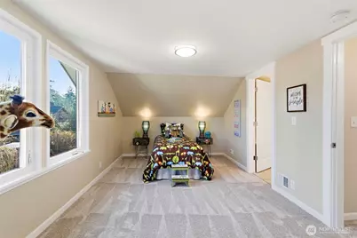 8722 Hamlet Ave S, Seattle, WA 98118 - Photo 21