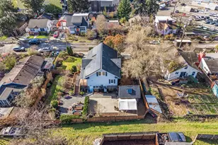 8722 Hamlet Ave S, Seattle, WA 98118 - Photo 5