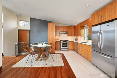 8218 2nd Avenue NE #B, Seattle, WA 98115 - Photo 7