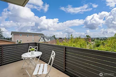 8218 2nd Avenue NE #B, Seattle, WA 98115 - Photo 9