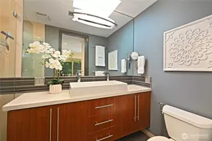 8218 2nd Ave NE, Seattle, WA 98115 - Photo 19