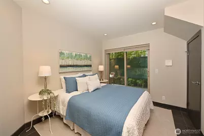 8218 2nd Avenue NE #B, Seattle, WA 98115 - Photo 27