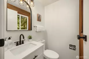 5836 Battle Point Dr NE, Bainbridge Island, WA 98110 - Photo 15