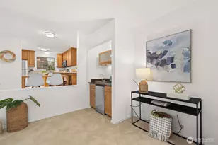 4202 Factoria Blvd SE, Bellevue, WA 98006 - Photo 19