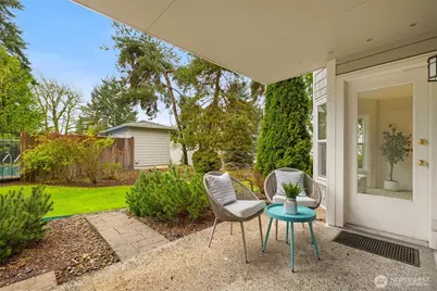 4202 Factoria Blvd SE #D2, Bellevue, WA 98006 - Photo 31