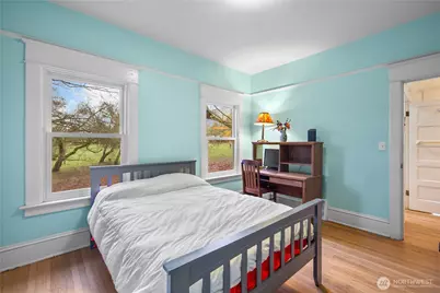 4616 Meridian Avenue N, Seattle, WA 98103 - Photo 23